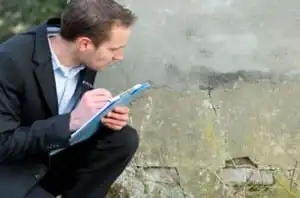 contractors writing free estimates